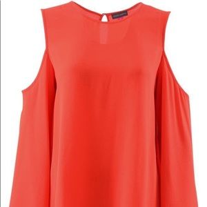 Vince Camuto SZ XL Cold Shoulder Top